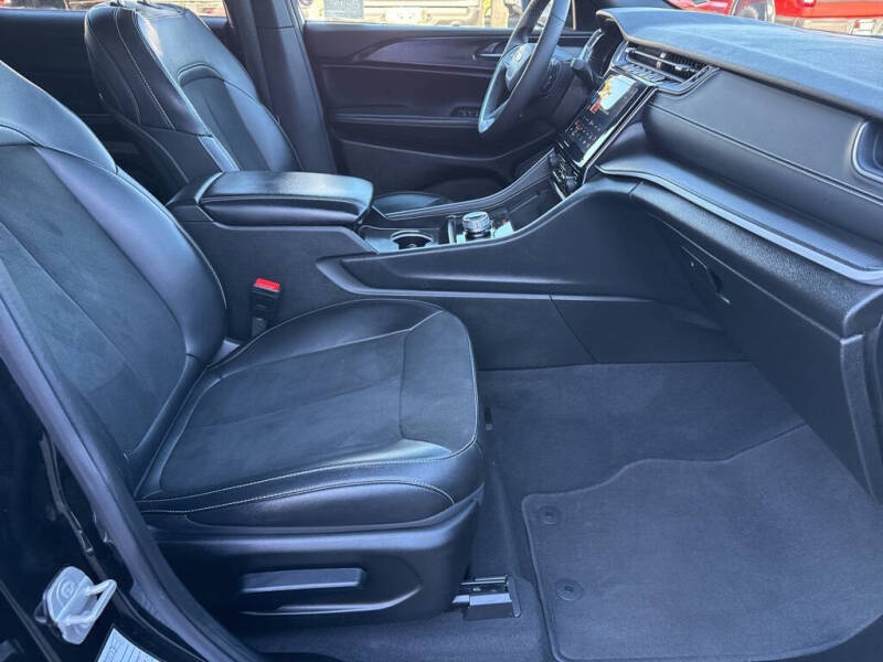 2024 Jeep Grand Cherokee L Altitude