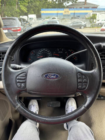 2005 Ford Excursion Limited