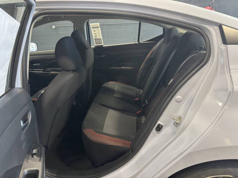 2025 Nissan Versa SR