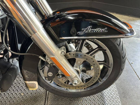 2014 Harley-Davidson FLHTK - Electra Glide Ul