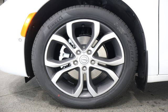 2026 Chrysler Pacifica Pinnacle