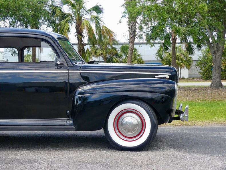 1941 Ford Deluxe