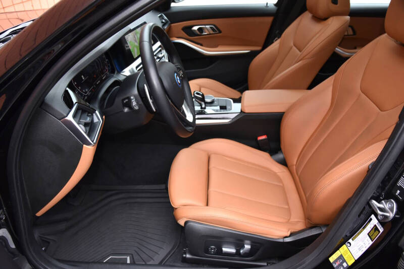 2022 BMW 3 Series 330e xDrive