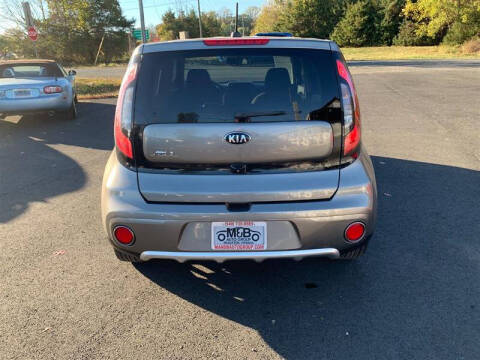 2018 Kia Soul +
