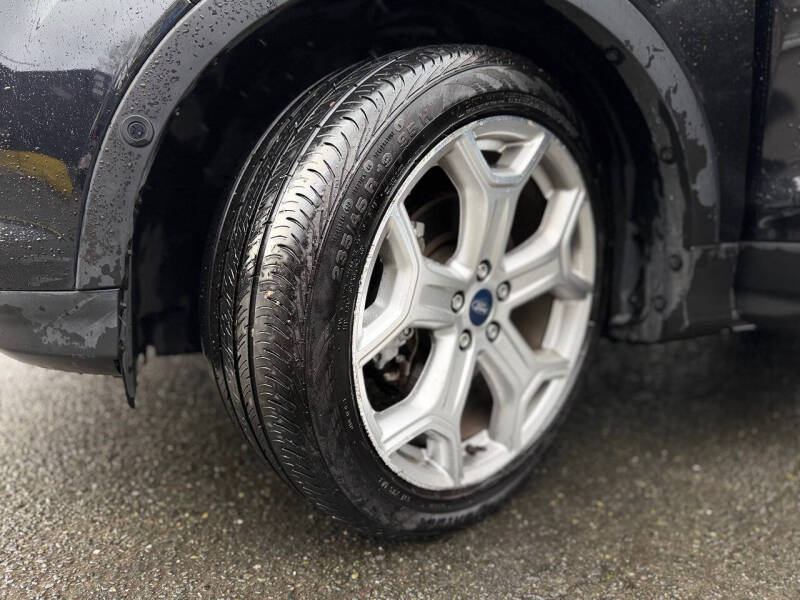 2019 Ford Escape Titanium