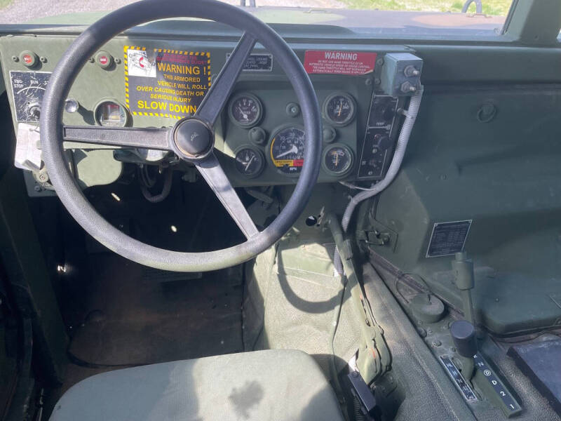 2009 AM General HMMWV