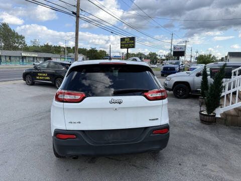 2018 Jeep Cherokee Latitude Plus