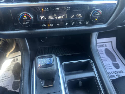 2022 Nissan Pathfinder S