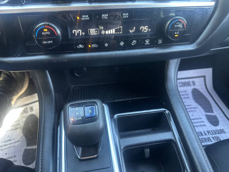 2022 Nissan Pathfinder S