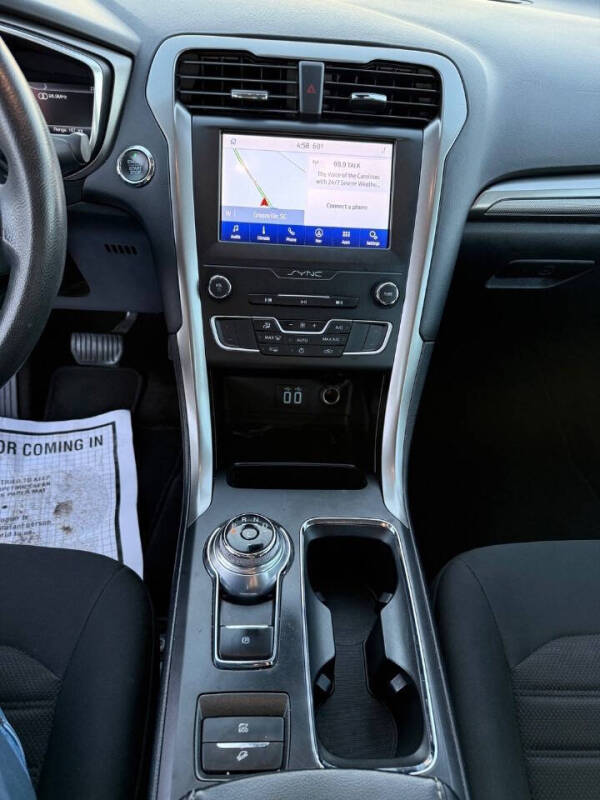 2020 Ford Fusion Hybrid SE