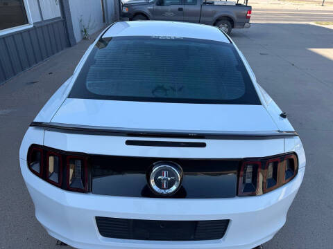 2014 Ford Mustang V6