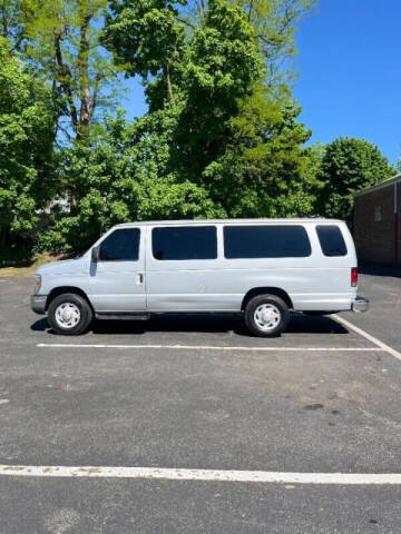 2008 Ford E-Series E-350 SD XLT