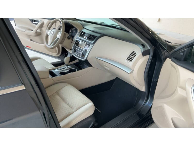 2016 Nissan Altima 2.5 SV