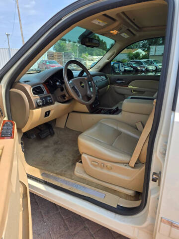 2014 Chevrolet Suburban LTZ