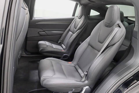 2022 Tesla Model X Plaid