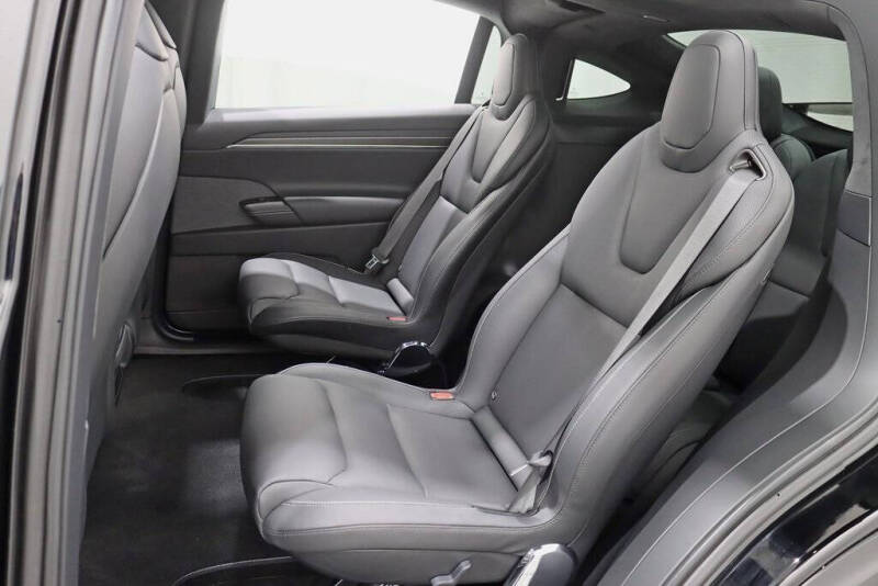 2022 Tesla Model X Plaid