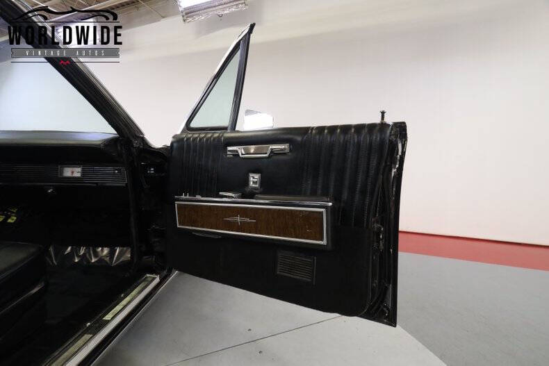 1967 Lincoln Continental