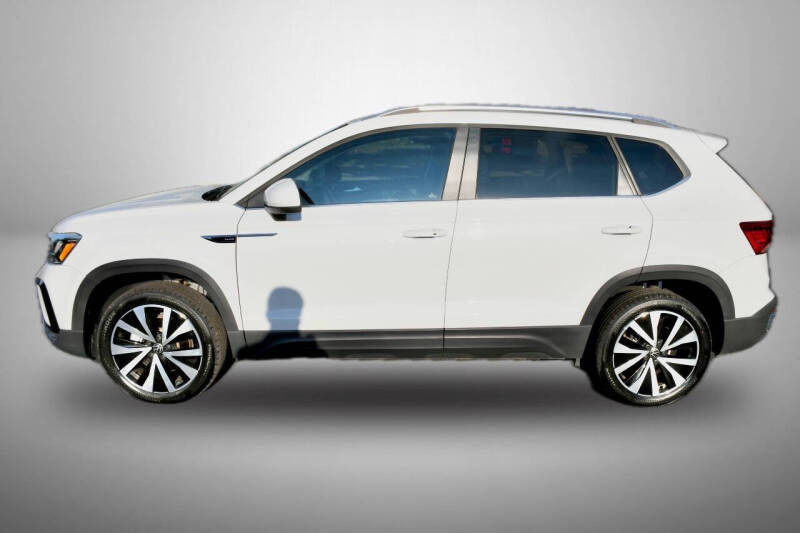 2022 Volkswagen Taos SE