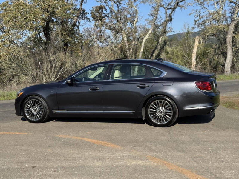2019 Kia K900 Luxury