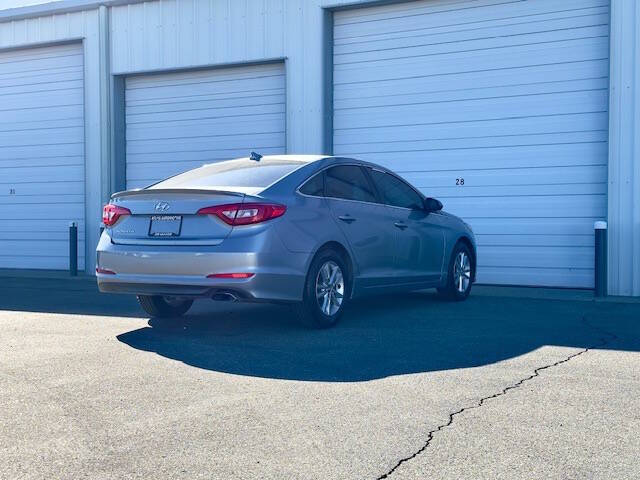 2015 Hyundai Sonata SE photo 5