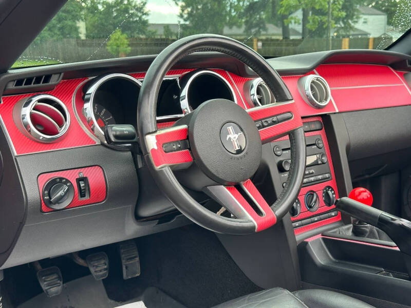 2005 Ford Mustang GT Premium