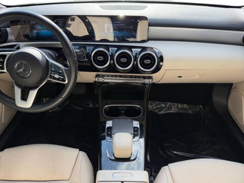 2020 Mercedes-Benz A-Class A 220