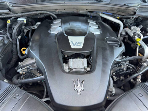 2015 Maserati Ghibli