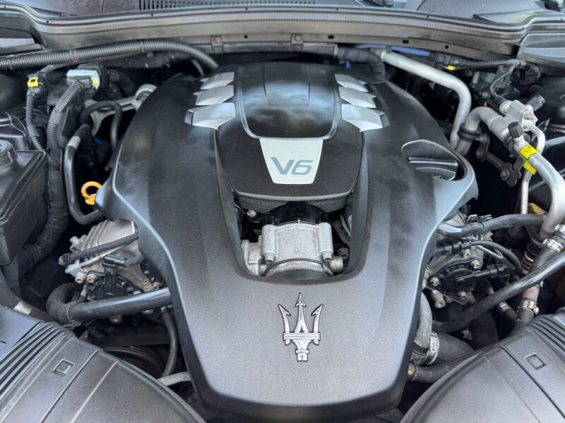 2015 Maserati Ghibli