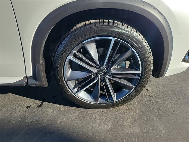 2025 Infiniti QX55 Essential