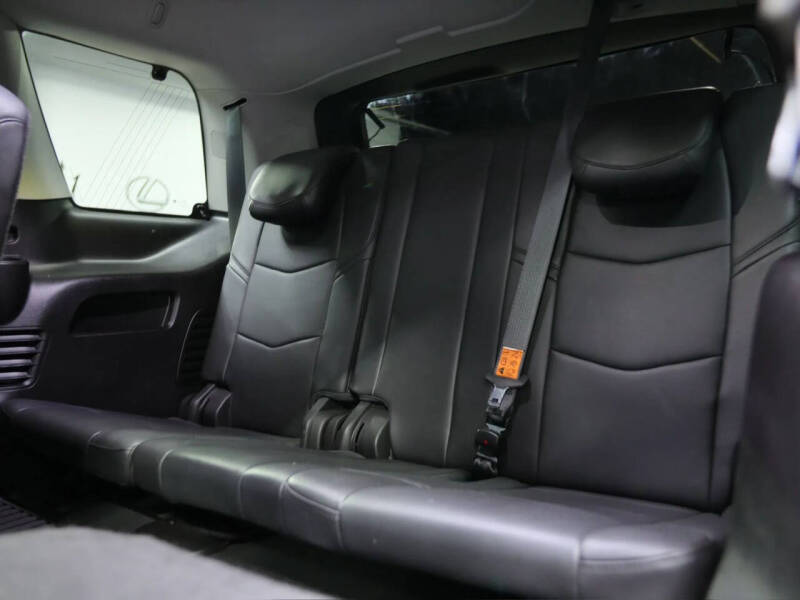 2017 Cadillac Escalade Luxury