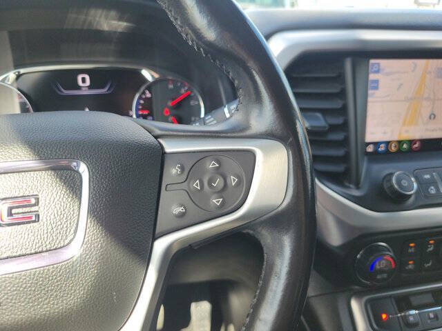 2022 GMC Acadia SLT