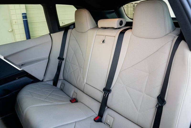 2025 BMW iX xDrive50