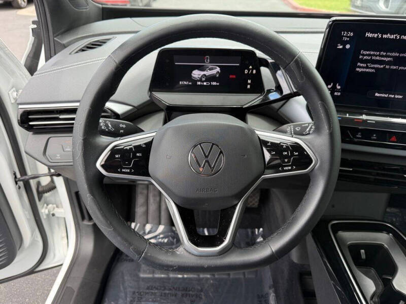 2023 Volkswagen ID.4 Pro