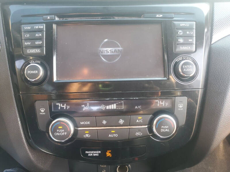 2015 Nissan Rogue SV