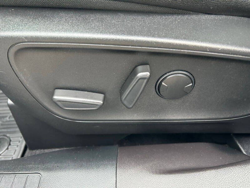 2023 Ford Escape Platinum