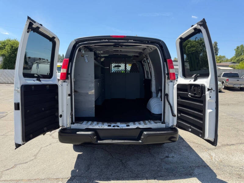 2017 Chevrolet Express 2500