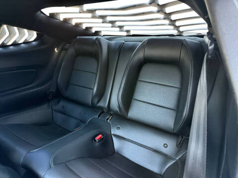 2023 Ford Mustang EcoBoost Premium
