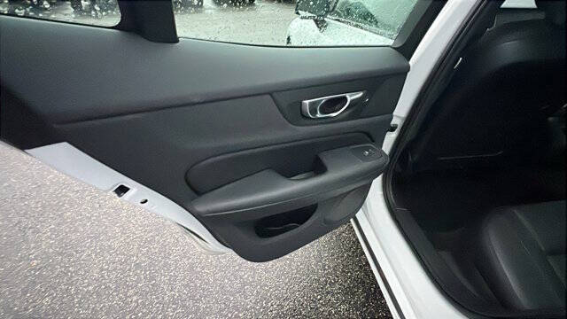 2024 Volvo S60 B5 Core Dark Theme