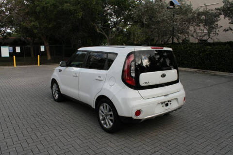 2017 Kia Soul +