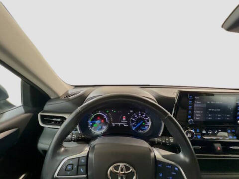 2020 Toyota Highlander Hybrid XLE