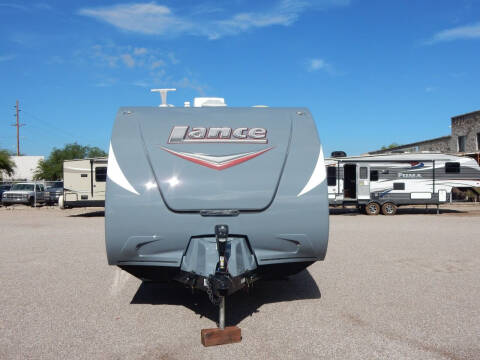 2015 Lance 2612