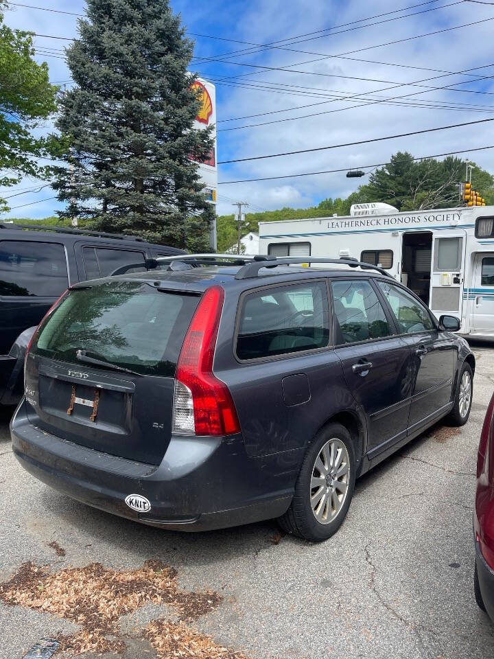 Gray 2008 Volvo V50 2.4i 2.4i 4dr Wagon 2
