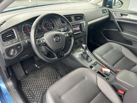 2015 Volkswagen e-Golf SEL Premium