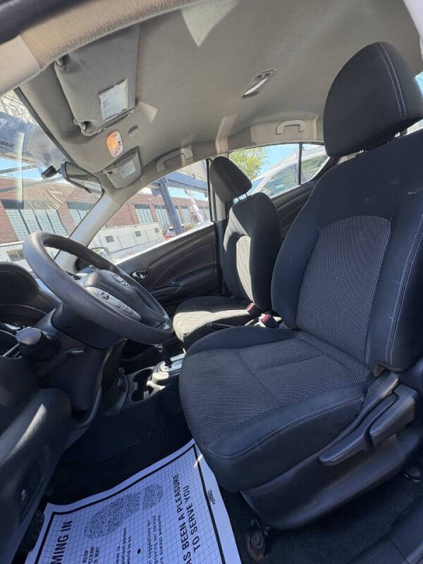 2017 Nissan Versa 1.6 SV