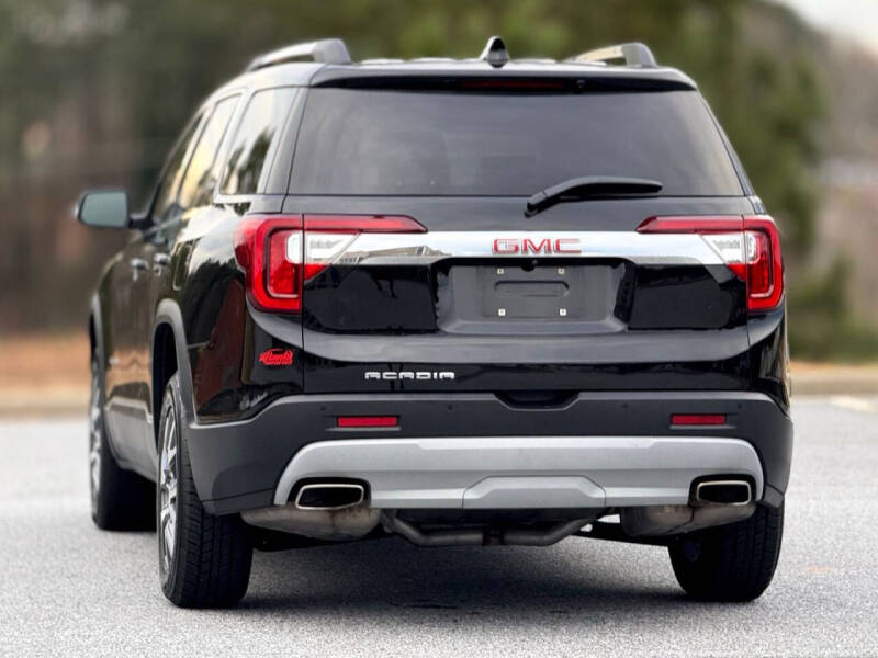 2023 GMC Acadia SLT