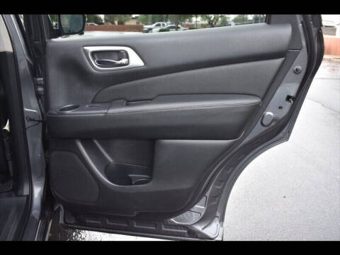 2019 Nissan Pathfinder SL