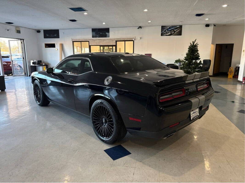 2020 Dodge Challenger SXT
