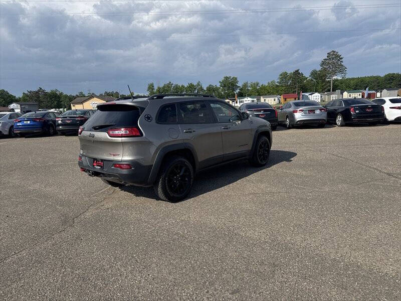 2017 Jeep Cherokee Trailhawk
