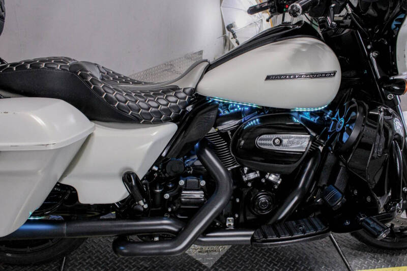 2018 Harley-Davidson Street Glide Special