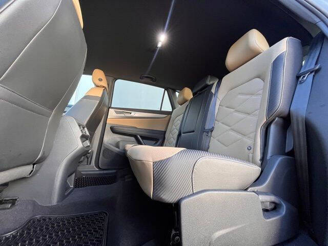 2024 Volkswagen Atlas Cross Sport SE 4Motion